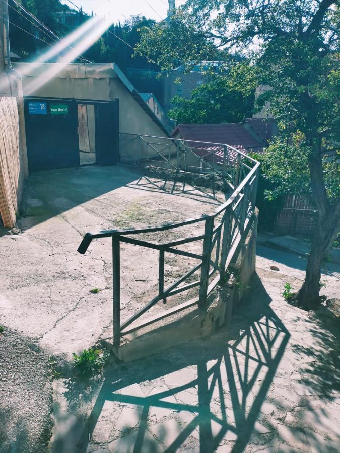 Your Hostel Тбилиси Екстериор снимка